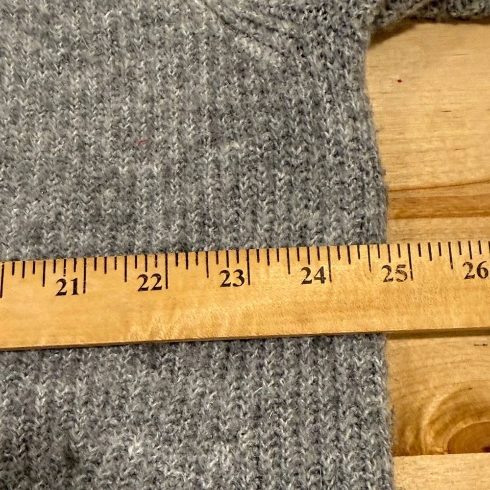 A New Day Gray White Women Cardigan Sweater Size M Oversized V-neck Knit Button - Picture 8 of 10